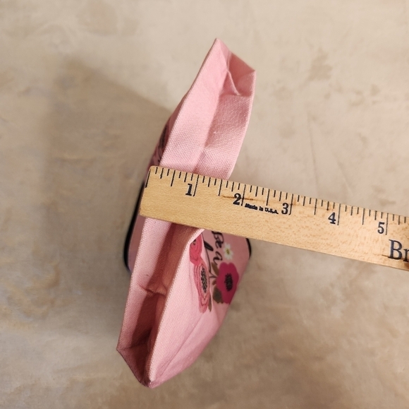 "Don't Be a Tw*t Waffle" Make Up Cosmetic Bag Zipper Pouch - Picture 5 of 8